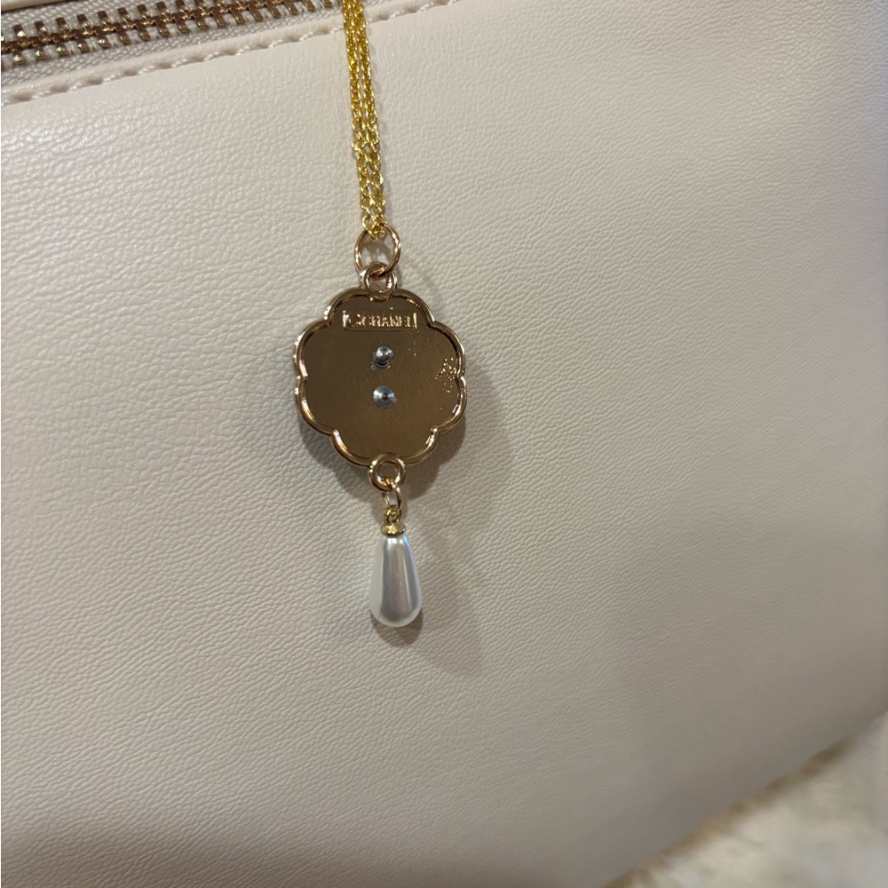 Chanel stamped Gold and Black Pendant Zipper Pull w drop Pearl - Picture 8 of 8
